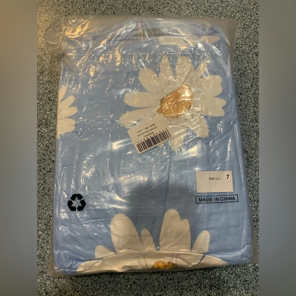 White Daisy Comforter Set Full Size, Botanical Garden Artwork with 2 Pillowcases